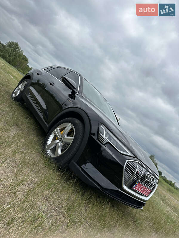 Позашляховик / Кросовер Audi e-tron 2022 в Харкові