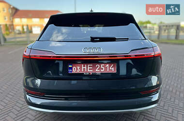Внедорожник / Кроссовер Audi e-tron 2019 в 