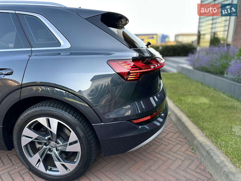 Внедорожник / Кроссовер Audi e-tron 2019 в Мукачево