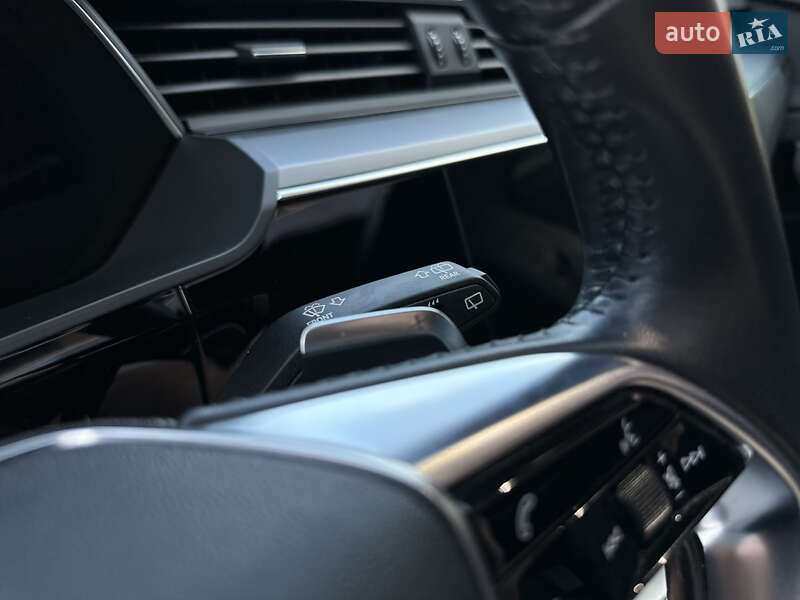 Внедорожник / Кроссовер Audi e-tron 2019 в Мукачево