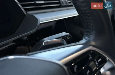 Внедорожник / Кроссовер Audi e-tron 2019 в 