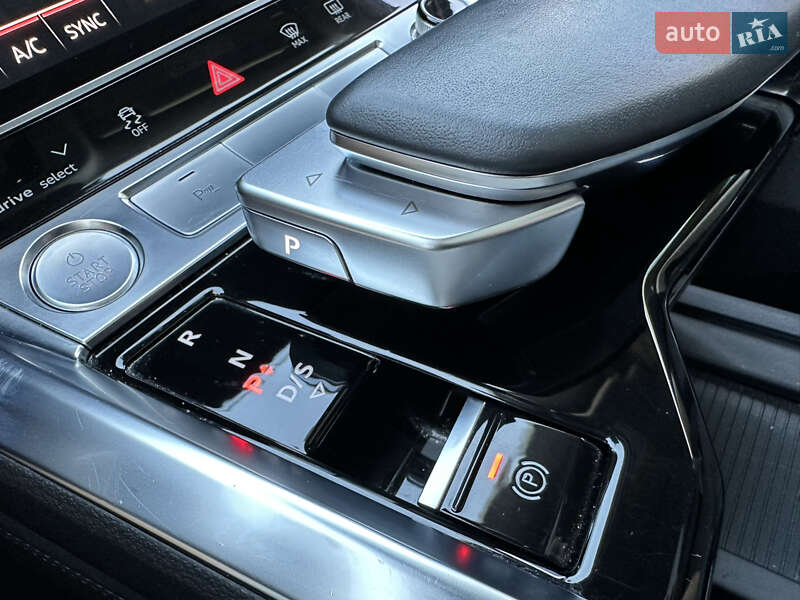 Внедорожник / Кроссовер Audi e-tron 2019 в Мукачево