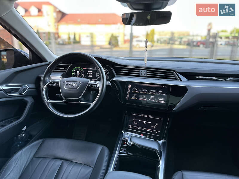 Внедорожник / Кроссовер Audi e-tron 2019 в Мукачево