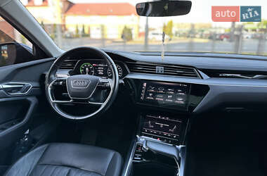 Внедорожник / Кроссовер Audi e-tron 2019 в 