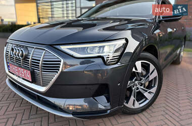Внедорожник / Кроссовер Audi e-tron 2019 в 