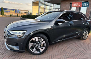 Внедорожник / Кроссовер Audi e-tron 2019 в 