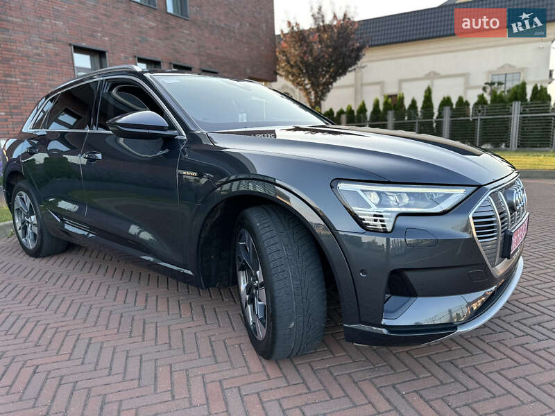 Внедорожник / Кроссовер Audi e-tron 2019 в Мукачево