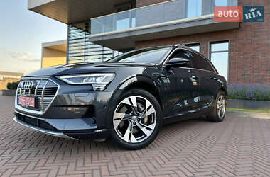 Внедорожник / Кроссовер Audi e-tron 2019 в 
