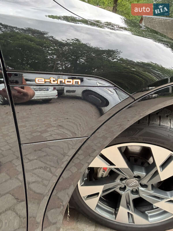 Внедорожник / Кроссовер Audi e-tron 2020 в Дрогобыче