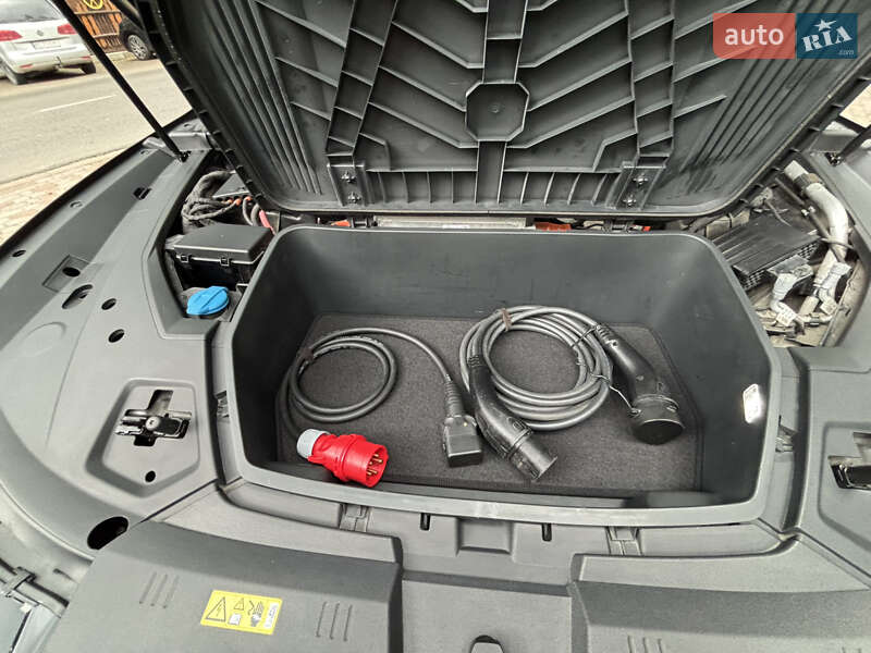 Внедорожник / Кроссовер Audi e-tron 2020 в Дрогобыче