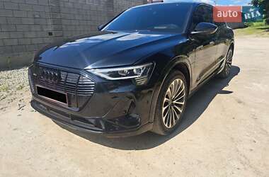 Позашляховик / Кросовер Audi e-tron 2021 в Рівному