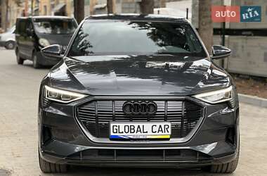 Внедорожник / Кроссовер Audi e-tron 2019 в 