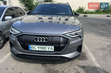 Внедорожник / Кроссовер Audi e-tron 2020 в 