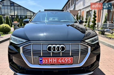 Внедорожник / Кроссовер Audi e-tron 2020 в 