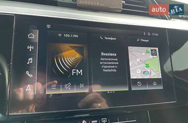 Внедорожник / Кроссовер Audi e-tron 2021 в 