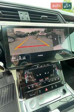 Внедорожник / Кроссовер Audi e-tron 2019 в 