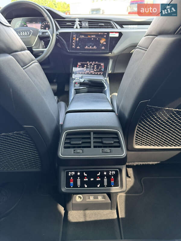 Позашляховик / Кросовер Audi e-tron 2019 в Львові