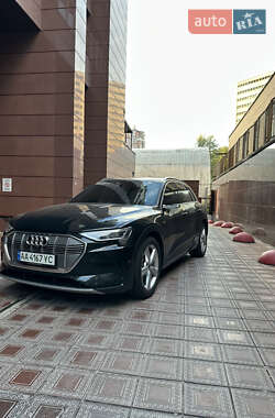Позашляховик / Кросовер Audi e-tron 2019 в Києві