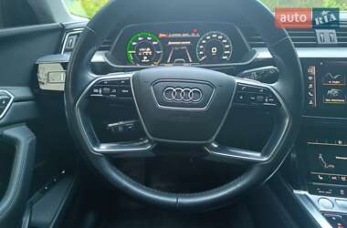 Внедорожник / Кроссовер Audi e-tron 2019 в 