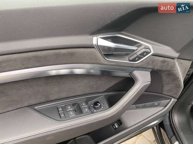 Внедорожник / Кроссовер Audi e-tron 2020 в Львове