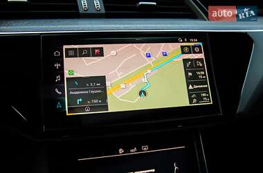 Внедорожник / Кроссовер Audi e-tron 2019 в 