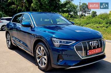 Внедорожник / Кроссовер Audi e-tron 2019 в 