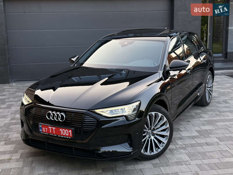 Внедорожник / Кроссовер Audi e-tron 2020 в 