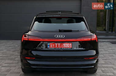 Внедорожник / Кроссовер Audi e-tron 2020 в 