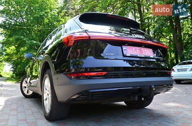 Внедорожник / Кроссовер Audi e-tron 2020 в 