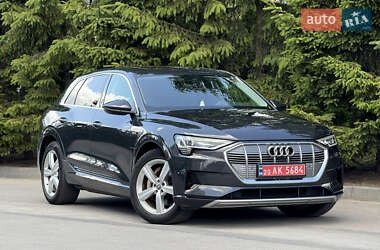 Внедорожник / Кроссовер Audi e-tron 2019 в 