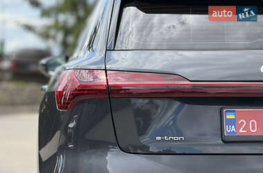 Внедорожник / Кроссовер Audi e-tron 2019 в 