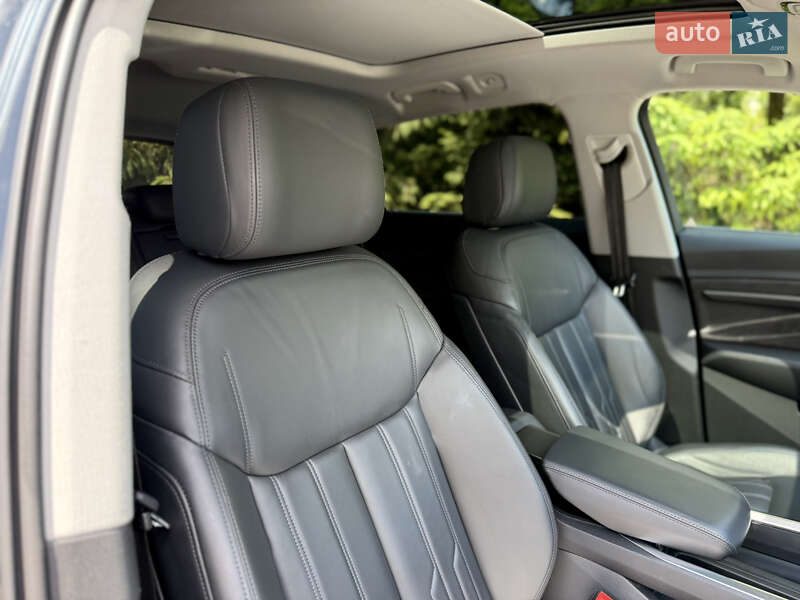 Внедорожник / Кроссовер Audi e-tron 2019 в Тернополе