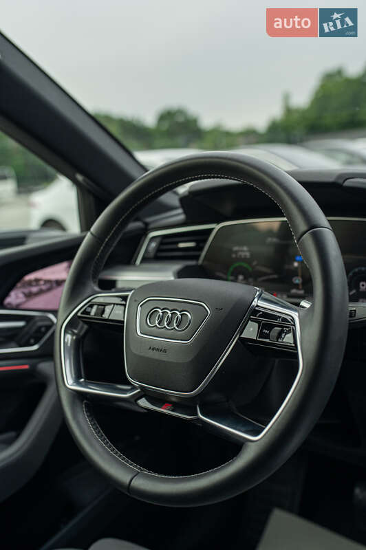 Внедорожник / Кроссовер Audi e-tron 2020 в Львове