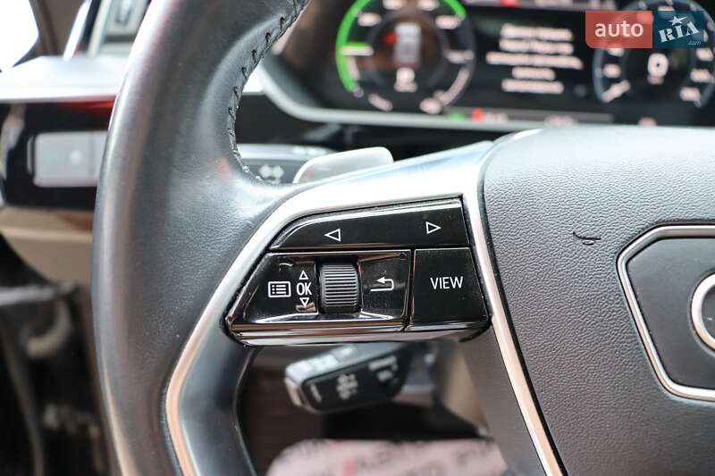 Внедорожник / Кроссовер Audi e-tron 2019 в Львове