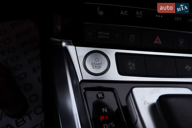 Внедорожник / Кроссовер Audi e-tron 2019 в Львове