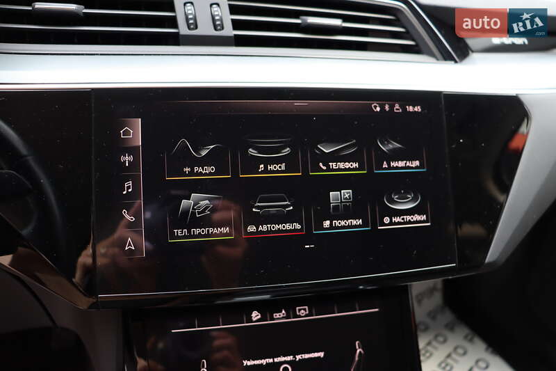 Внедорожник / Кроссовер Audi e-tron 2019 в Львове