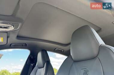 Внедорожник / Кроссовер Audi e-tron 2021 в 