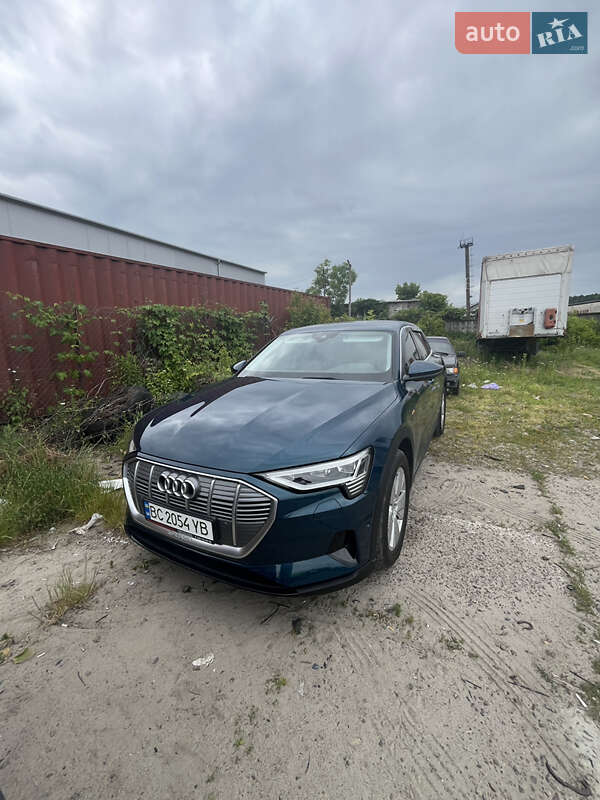 Позашляховик / Кросовер Audi e-tron 2020 в Львові