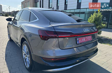 Внедорожник / Кроссовер Audi e-tron 2023 в 