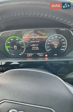Внедорожник / Кроссовер Audi e-tron 2019 в 