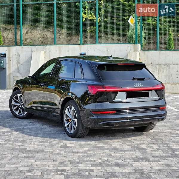 Внедорожник / Кроссовер Audi e-tron 2019 в Львове