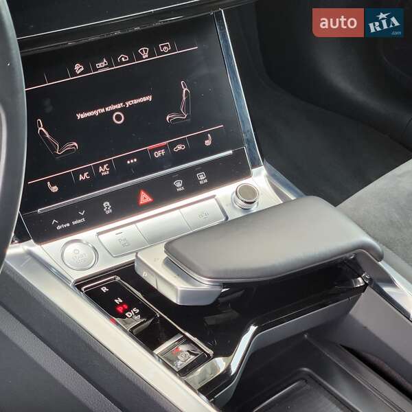 Внедорожник / Кроссовер Audi e-tron 2019 в Львове