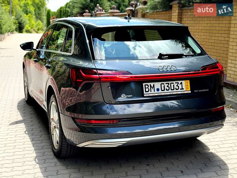 Внедорожник / Кроссовер Audi e-tron 2020 в Хмельницком