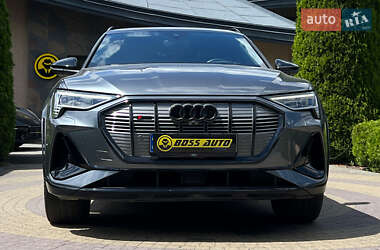 Внедорожник / Кроссовер Audi e-tron 2019 в 