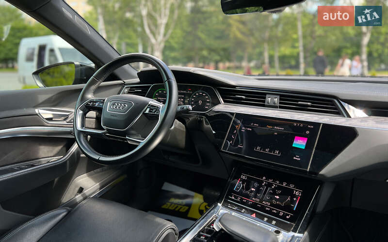 Внедорожник / Кроссовер Audi e-tron 2019 в Львове