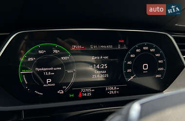 Внедорожник / Кроссовер Audi e-tron 2019 в 