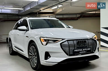 Внедорожник / Кроссовер Audi e-tron 2019 в 