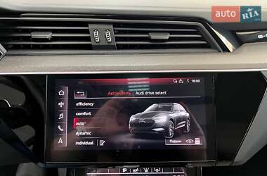 Внедорожник / Кроссовер Audi e-tron 2019 в 