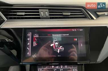 Внедорожник / Кроссовер Audi e-tron 2019 в 