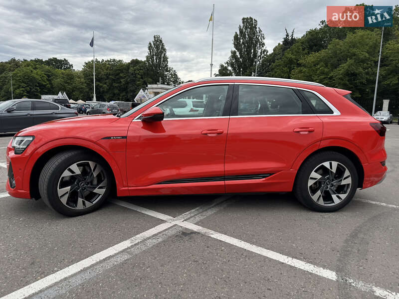 Внедорожник / Кроссовер Audi e-tron 2020 в Киеве